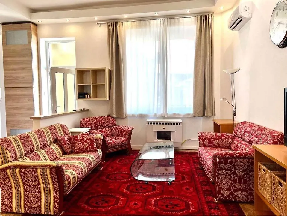 Roland Apartment Downtown - Pope Subway Budapest Hungary